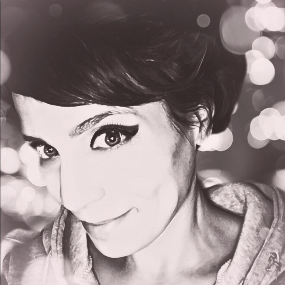 Meet your Posher, Abigail